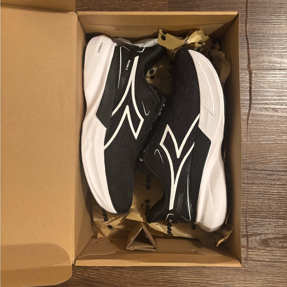 Diadora Nucleo 2